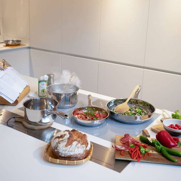 Livoo k&oslash;kkens&aelig;t 5 dele rustfrit st&aring;l s&oslash;lvfarvet