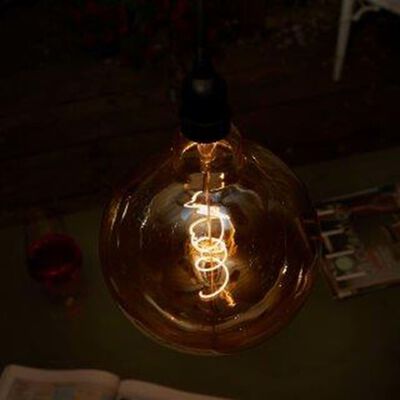 Luxform batteridrevet LED-havelampe Sphere