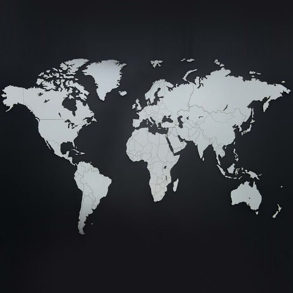 MiMi Innovations verdenskort i tr&aelig; v&aelig;gpynt Luxury 130 x 78 cm hvid