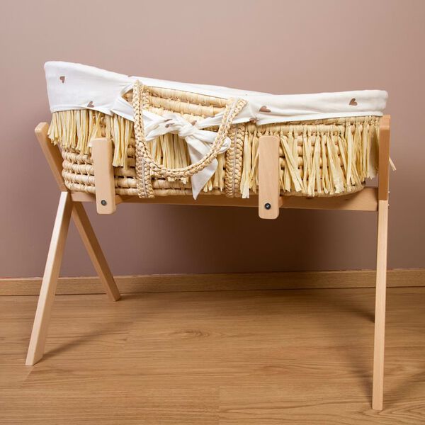 437360 CHILDHOME raffia moseskurv med madras og betr&aelig;k hjerter