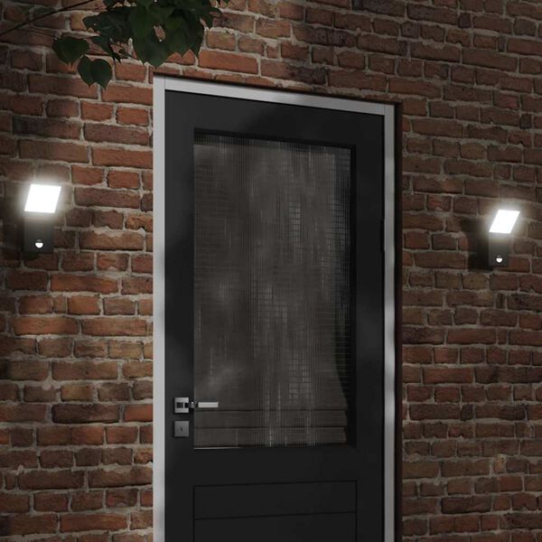 Viser produktbillede 2 af 11