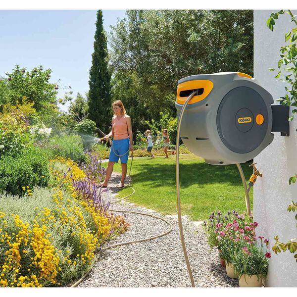 Hozelock vægmonteret slangetromle med 25m slange Auto Reel