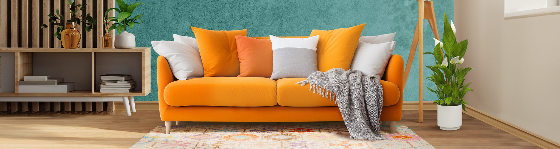 3-personers sofasæt i rattan med hynder og sofabord til udendørs brug. Klik for at købe kollektionen.