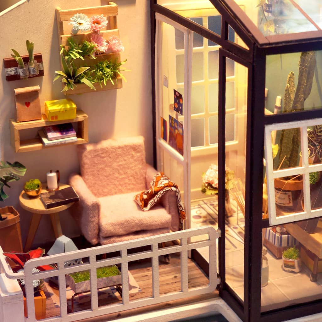 Robotime DIY-miniaturesæt Balcony Daydreaming med LED-lys